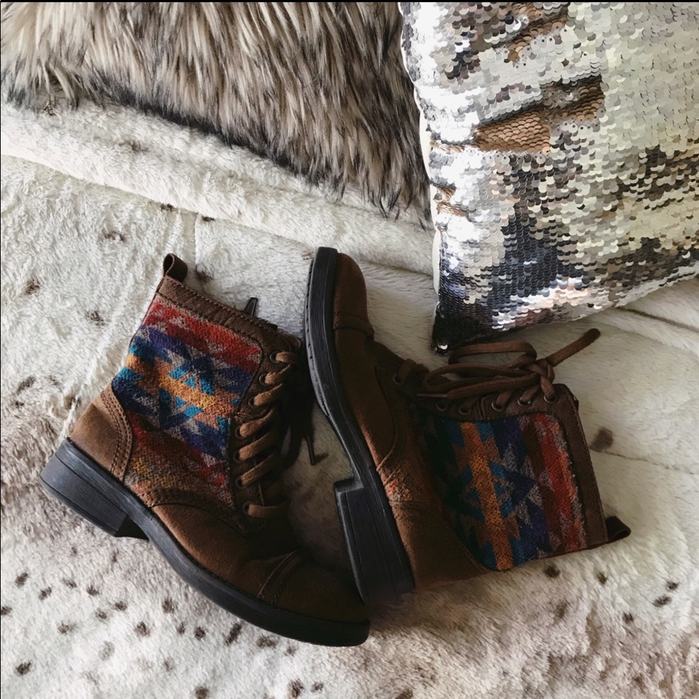 Aztec tribal sweater boots combat lace up boot